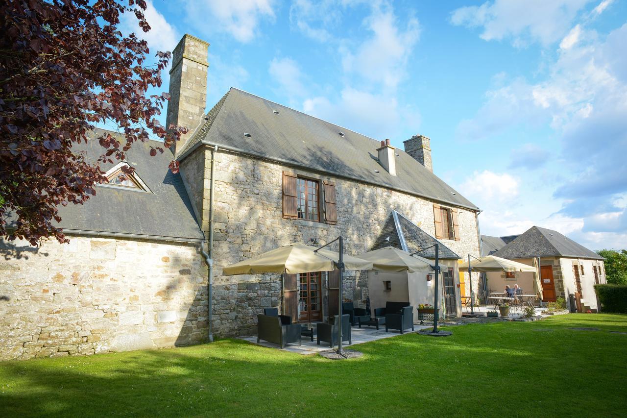 Logis Hotel Restaurant Manoir De L'Acherie Sainte-Cecile  Exterior photo