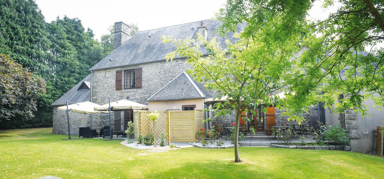 Logis Hotel Restaurant Manoir De L'Acherie Sainte-Cecile  Exterior photo